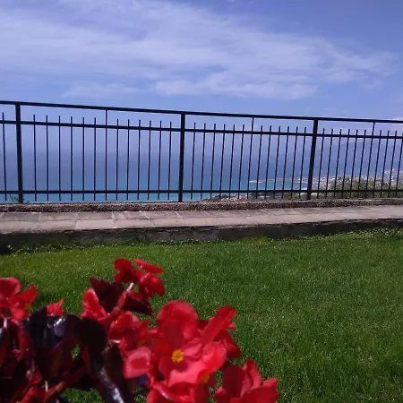 Sarina House Ocean View Сasa de vacaciones