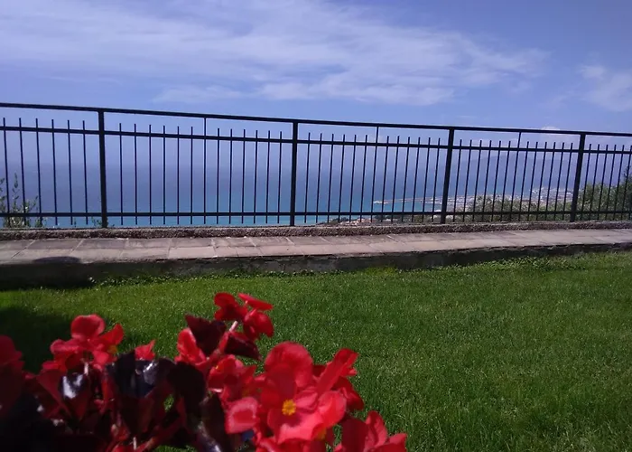 Sarina House Ocean View Tatil Evi
