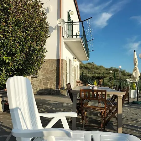 Sarina House Ocean View